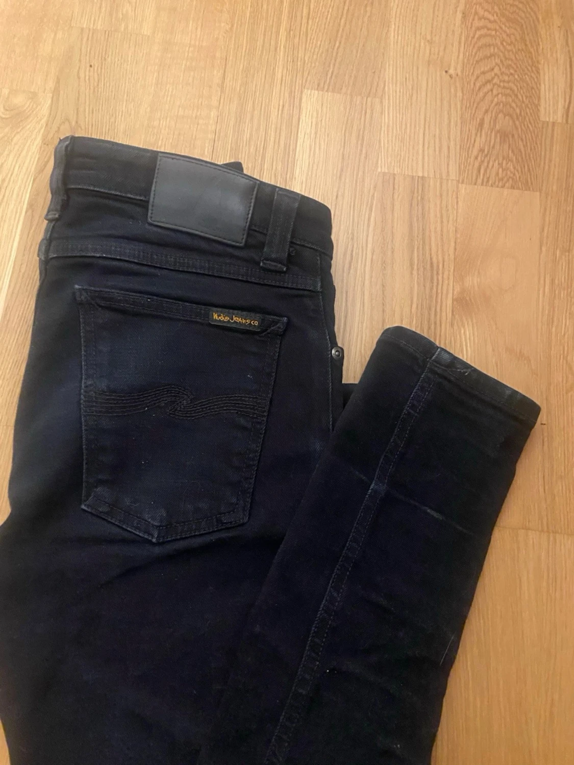 Svarta nudie jeans  - 3