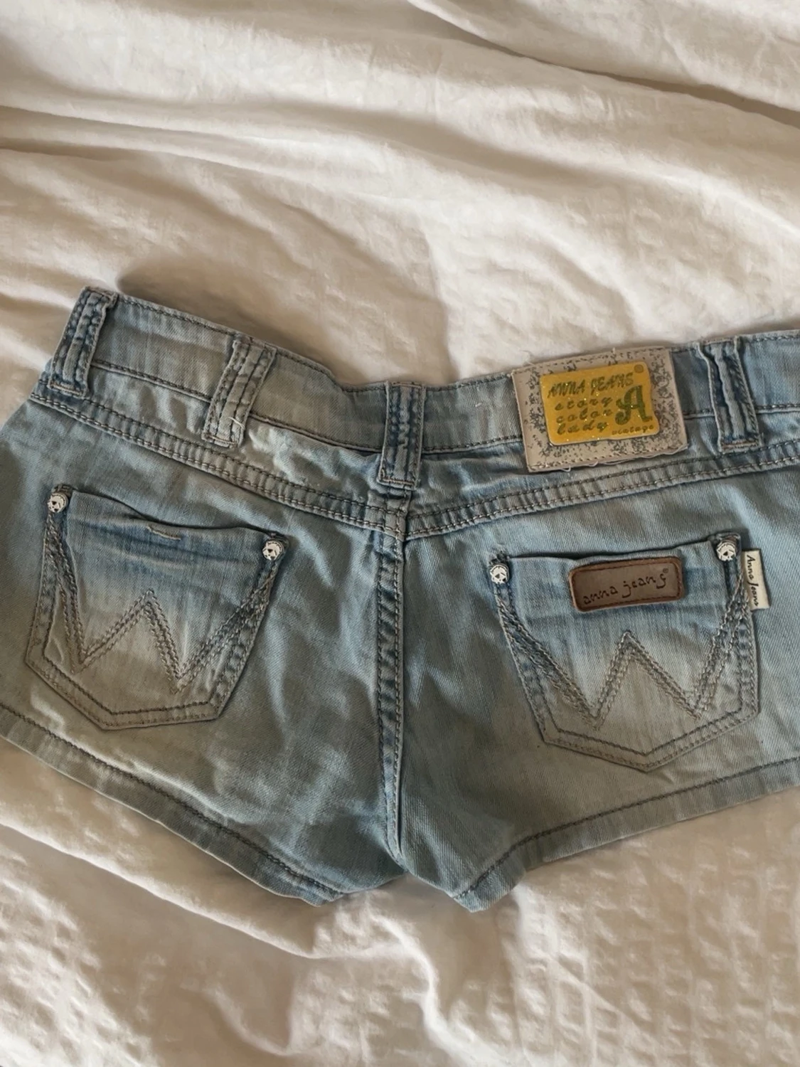 Ljusblå jeans shorts med låg midja - 5