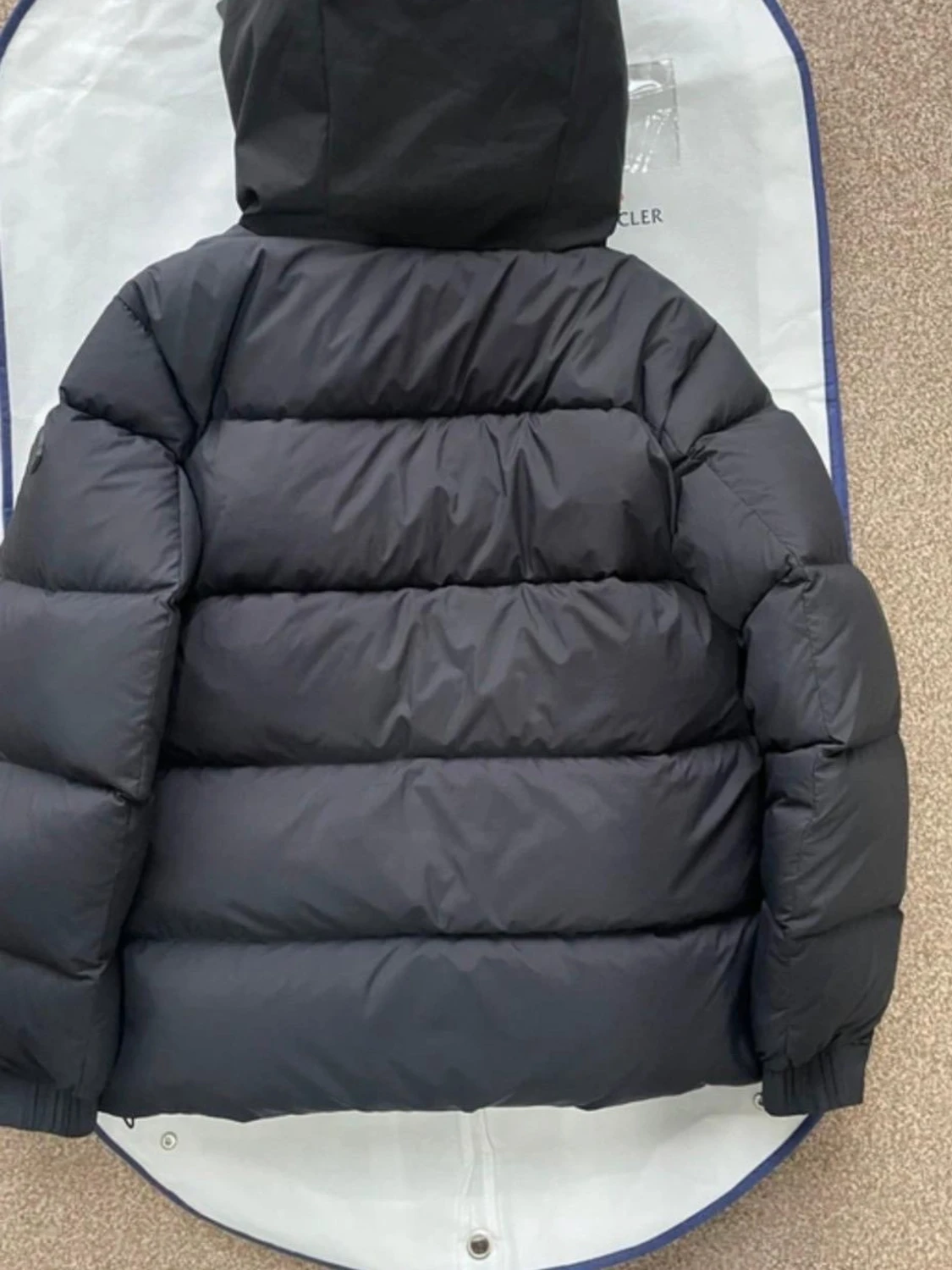 Moncler madeira  - 1