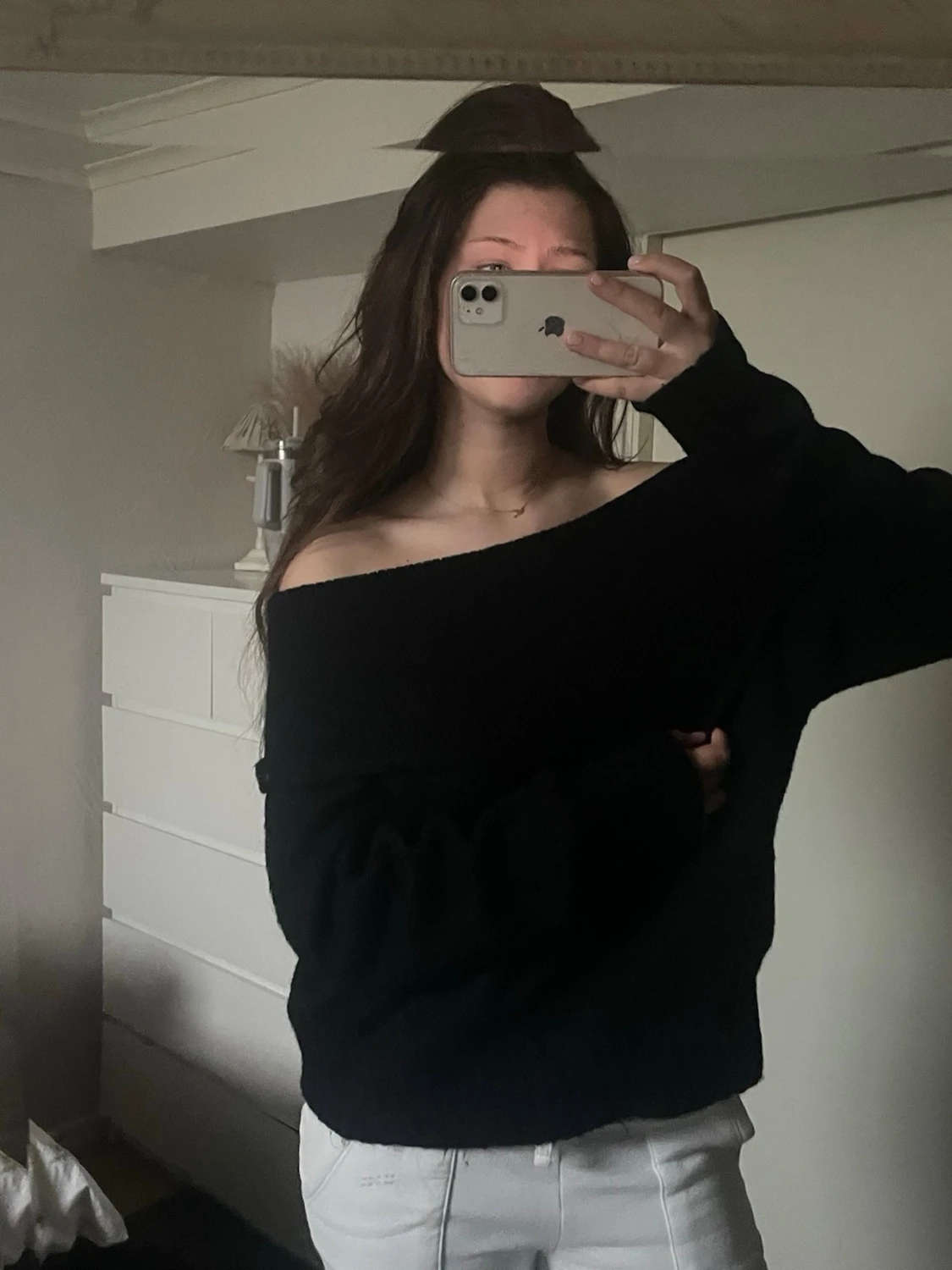 Of shoulder stickat
