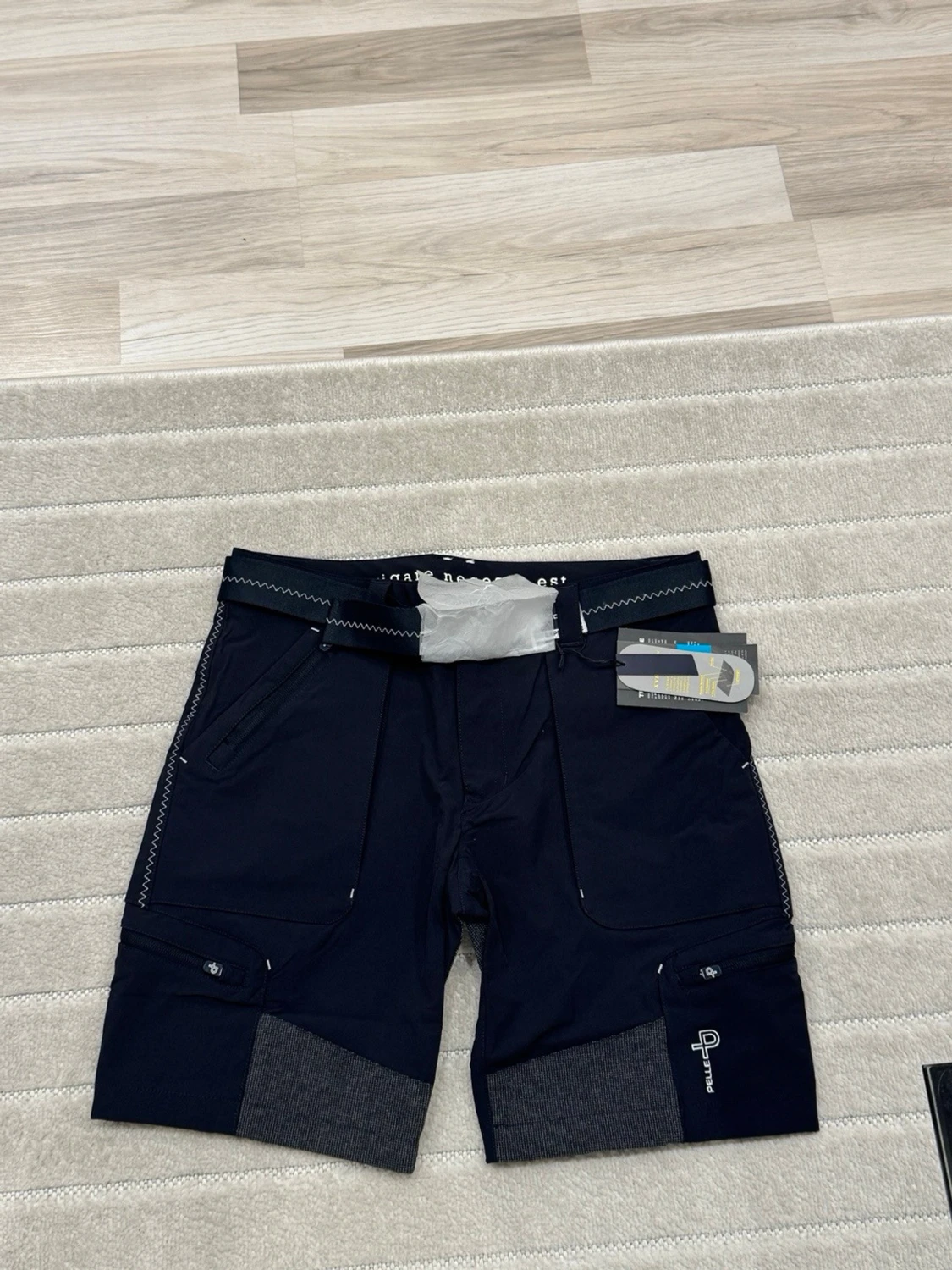 Svarta funktionsshorts från Pelle p