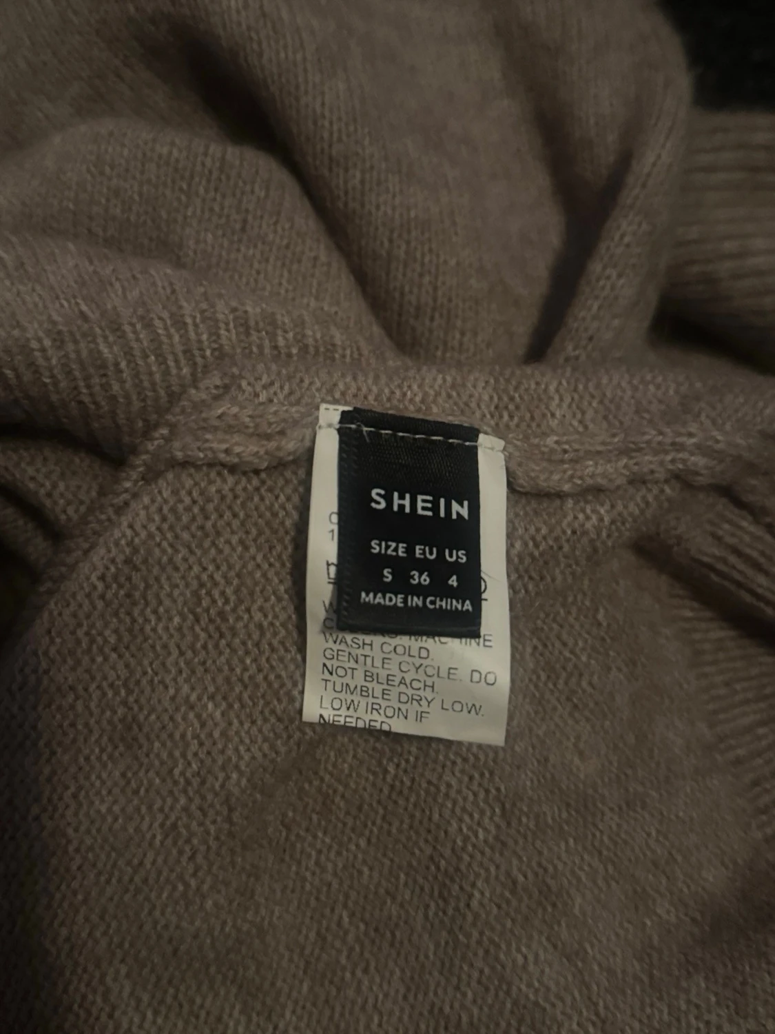 Beige stickad tröja från SHEIN - 1
