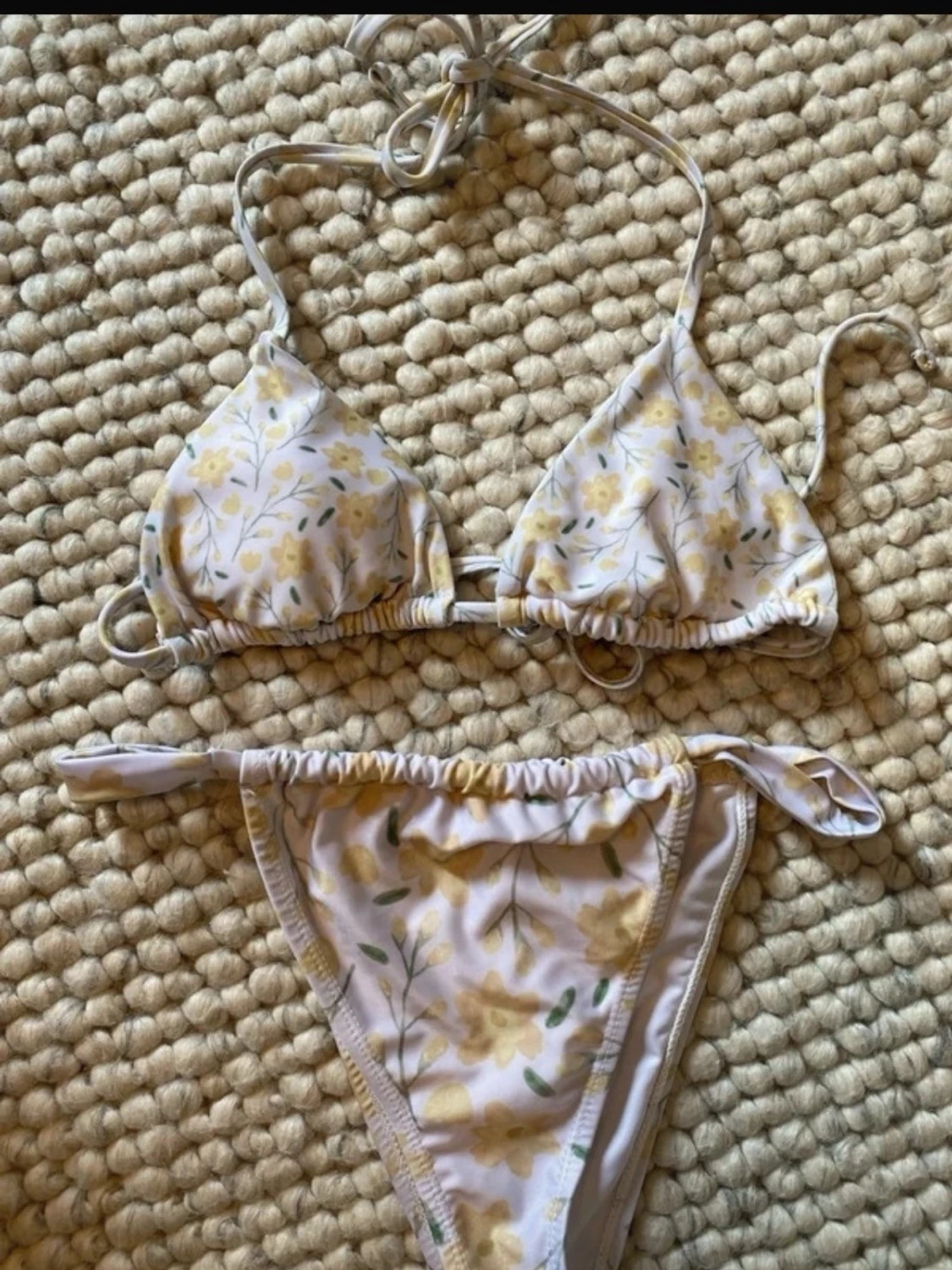 Supersöt bikini med blommor - 1