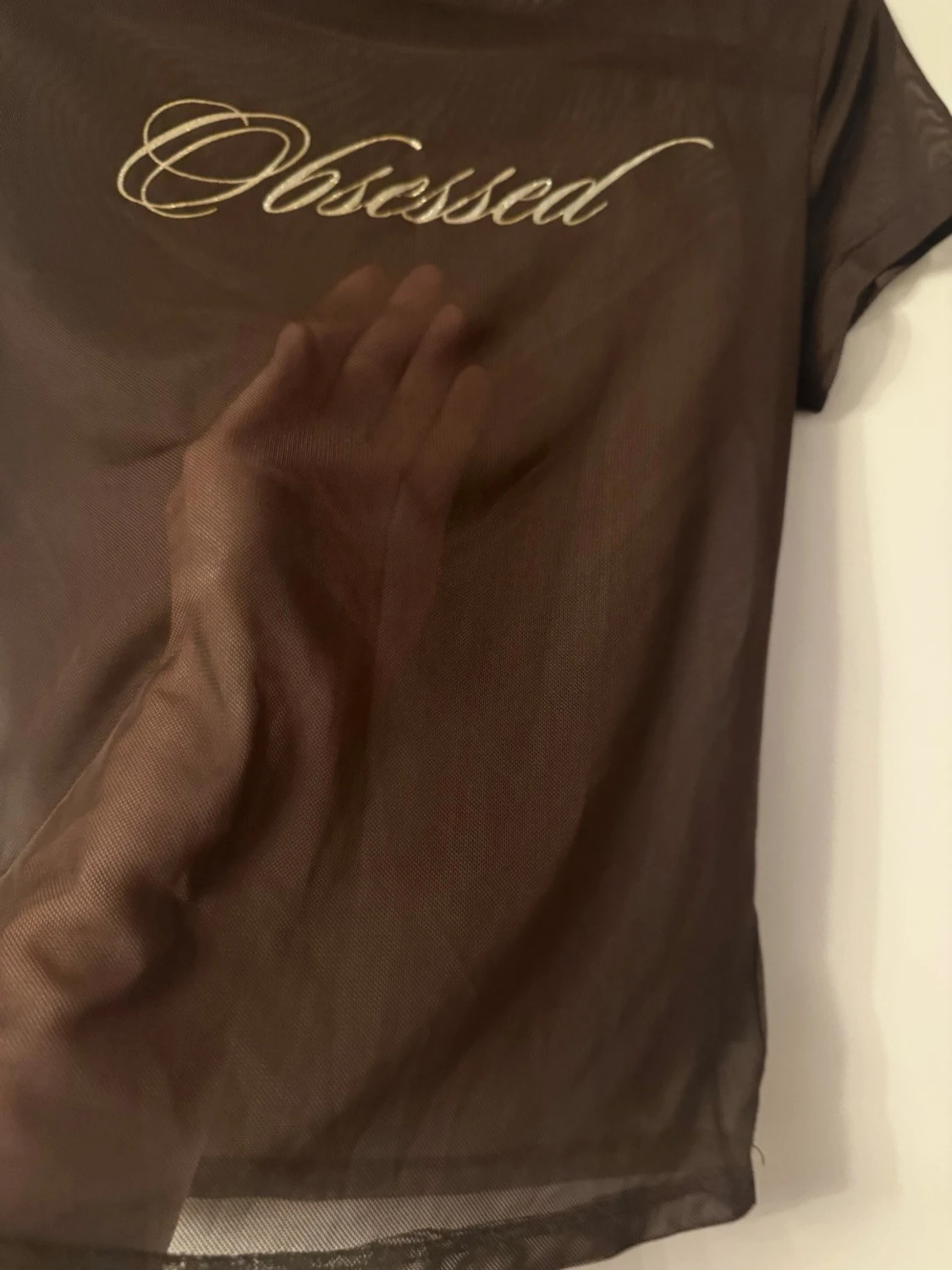 Brun mesh t-shirt med text - 1