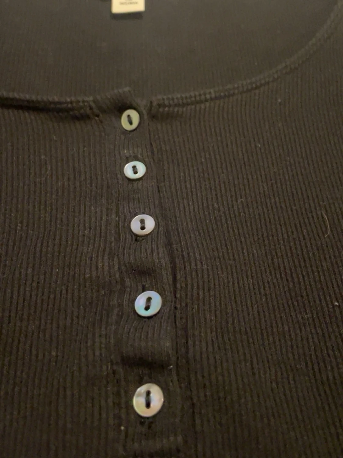 Urringad svart tröja  - 2