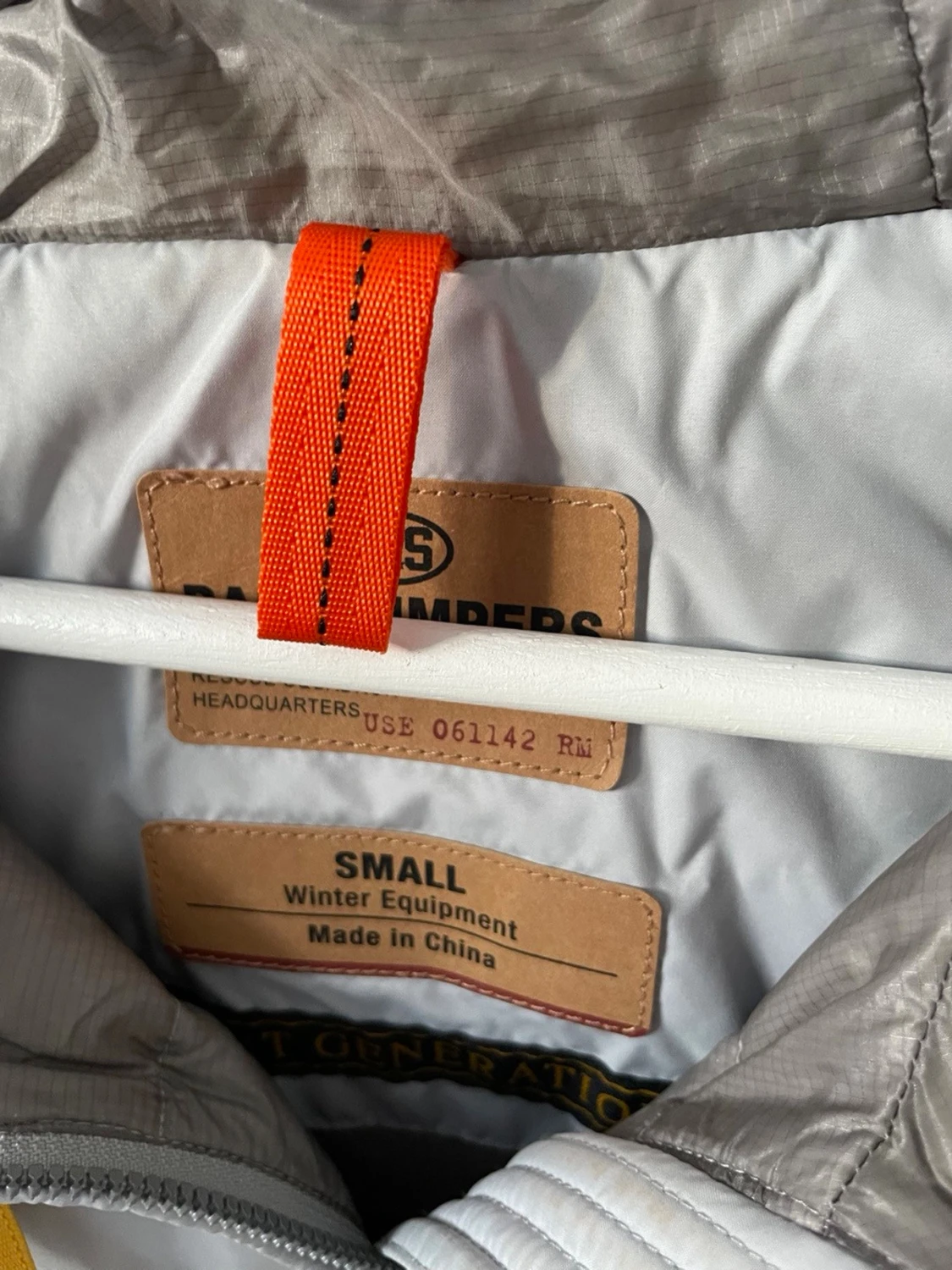 Ljusgrå dunjacka från Parajumpers - 2