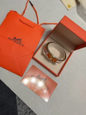 Armband - skit snyggt Armband