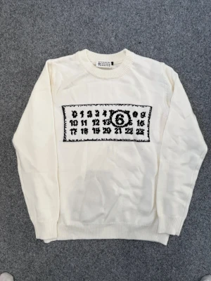 Maison Margiela white knit sweater - Size S, true to size. Very soft and comfy. Unisex
