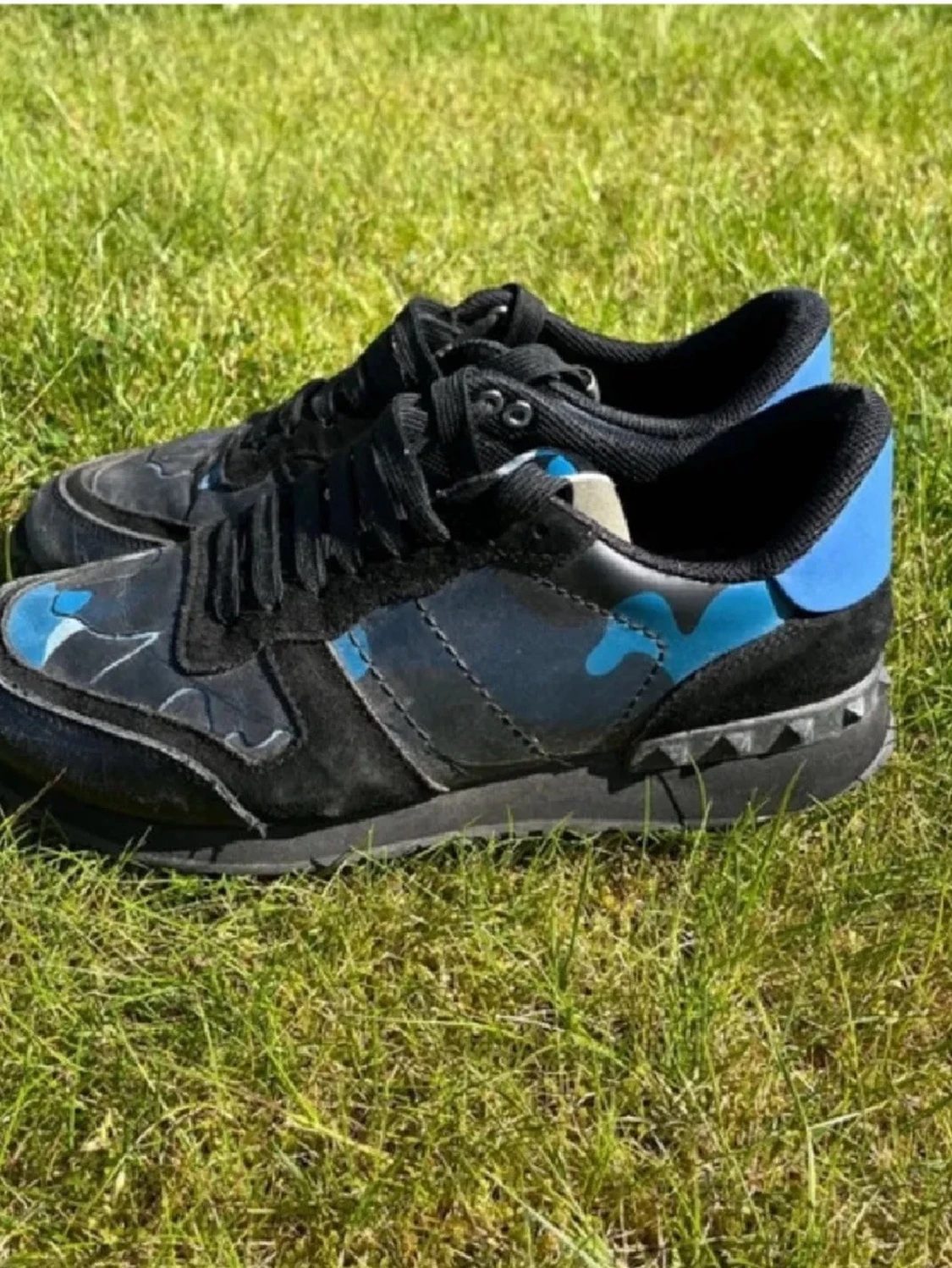 Valentino rock runners