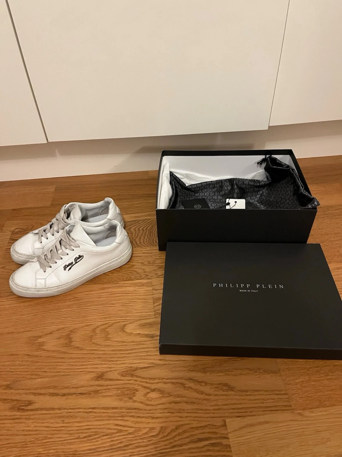 Vita Philipp Plein sneakers i läder