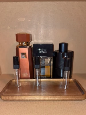 3st 5 ml Parfymprover bundle  - 3st 5ml parfymsplittar: 5 ml Liquid brun, 5 ml dior homme Intense, 5ml Azzaro the most wanted Intense, 10% rabatt på bundles , vid köp över 99kr ingår en gratis 2ml sample 