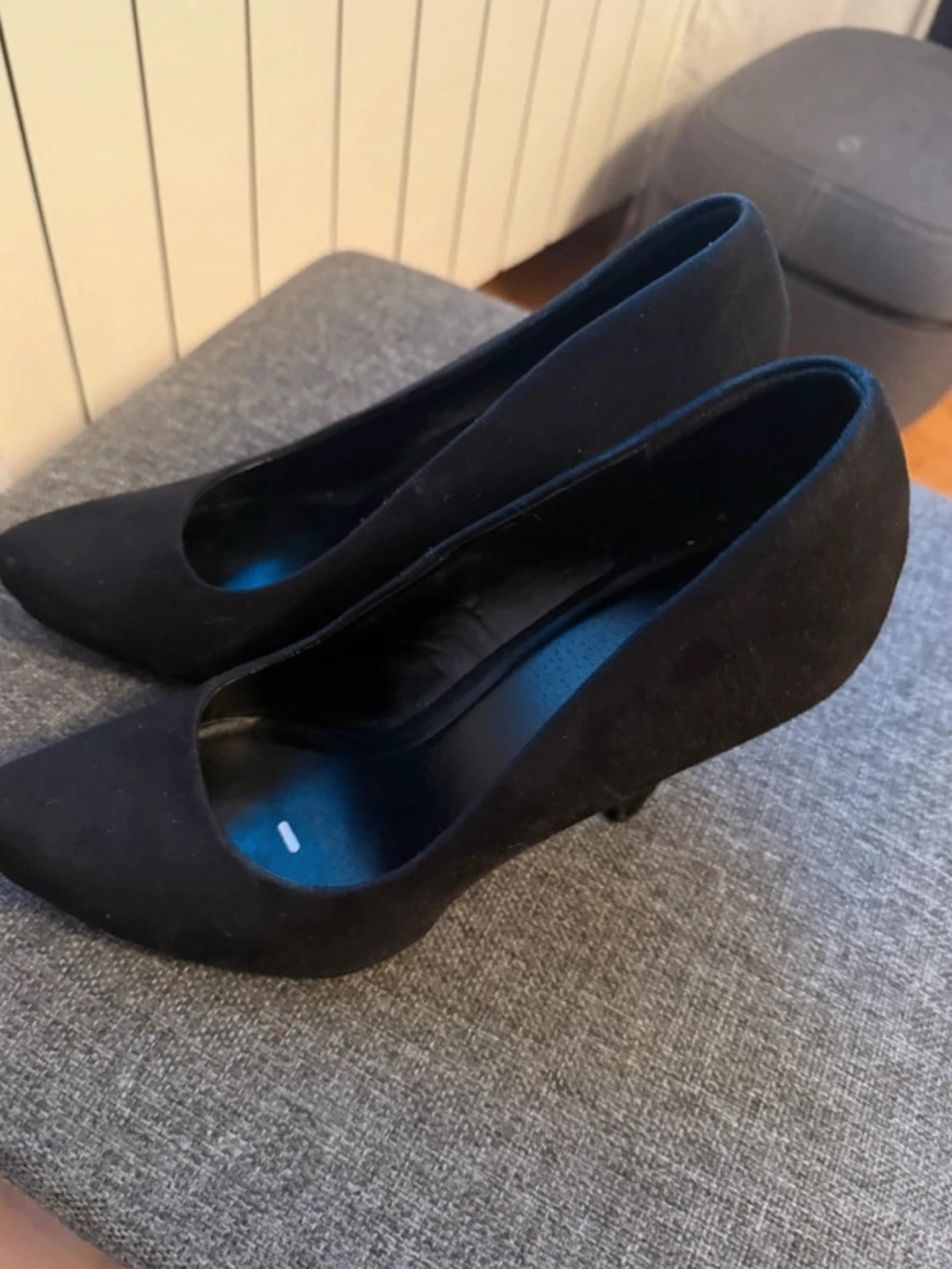 Svarta klassiska pumps med klack - 1