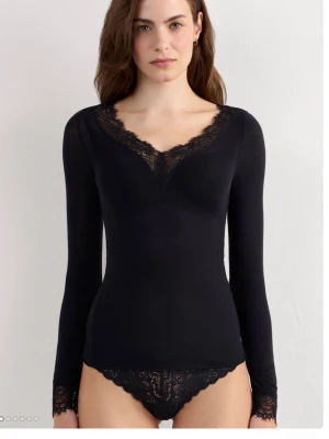 Intimissimi Tröja - Stl M , använd få gånger 