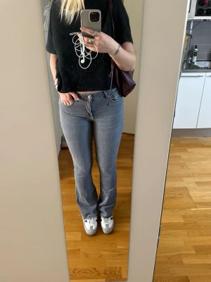 Bootcut jeans Storlek 40 gråa  - Från Only 