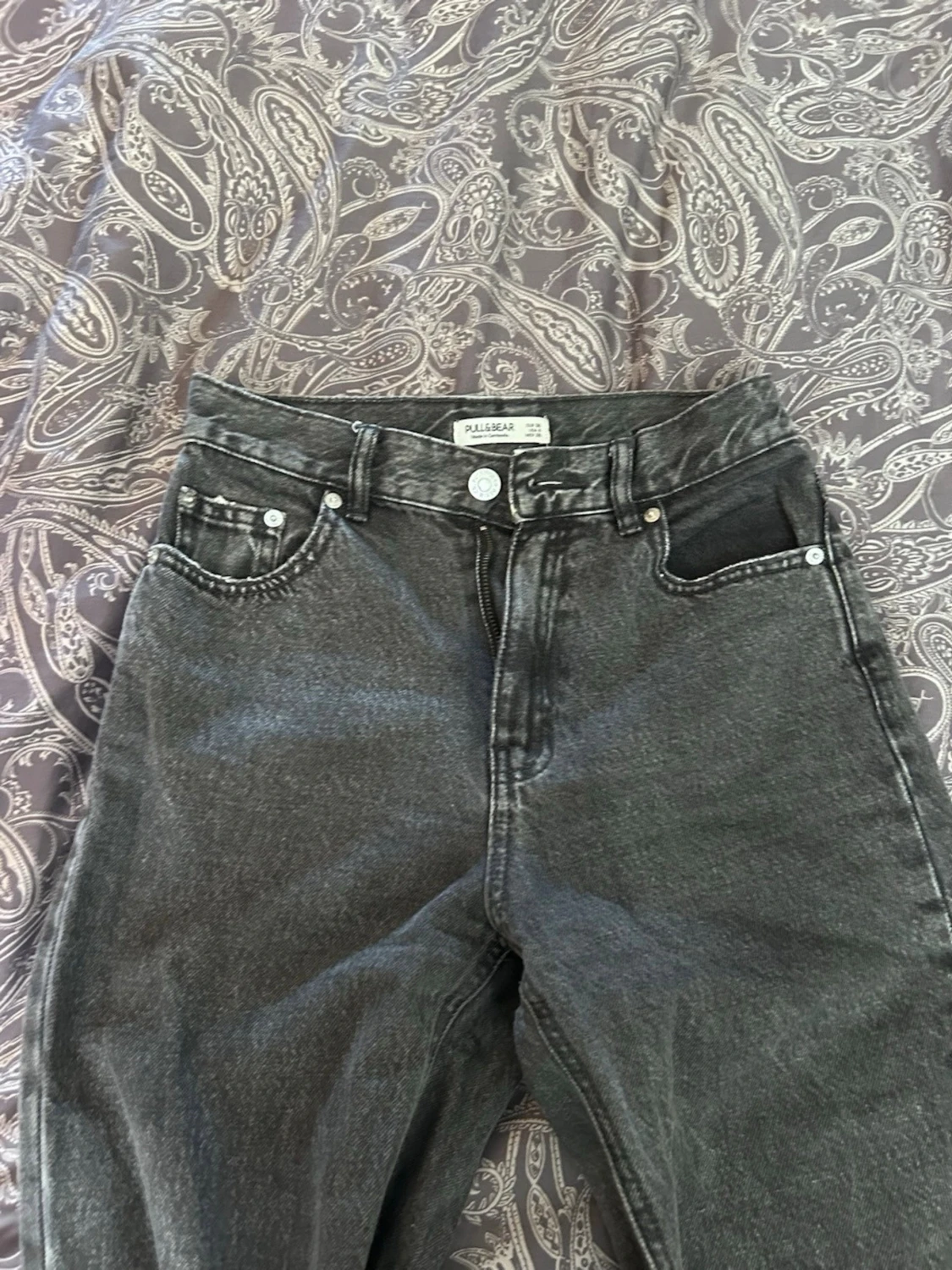 Grå mom jeans från Pull&Bear - 1