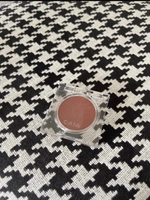 Soft melt blush - Fr caia, provat en gång!! Så som nytt, färg cinamon