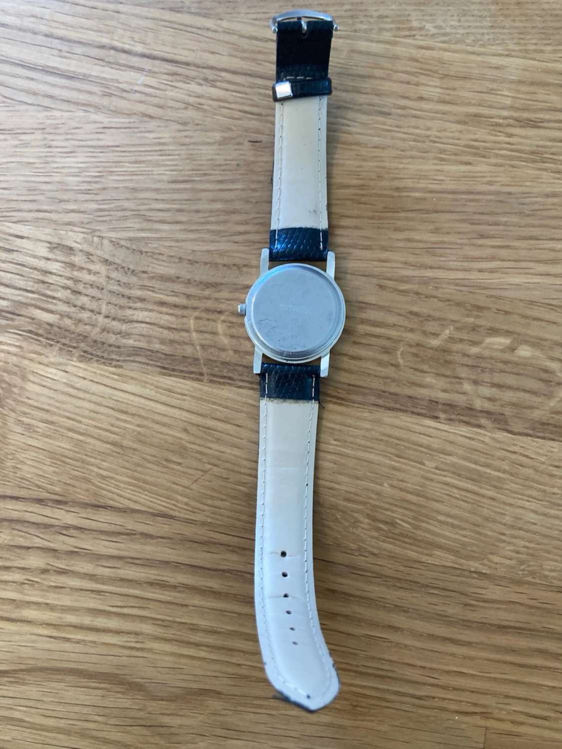 Citron ”The Cat Lady” 32mm Damur - 4