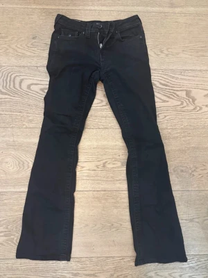 True religion jeans svarta  - Tyvärr för små för mig då jag bär storlek M nu