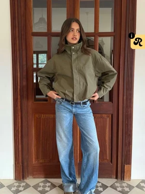 SÖKER!!! - Söker denna jackan i grönt från Gina i storlek S/M!! Någon som har och vill sälja?🙌🏻💗