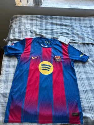 FCB 25/26 - helt ny, för mer info skriv DM