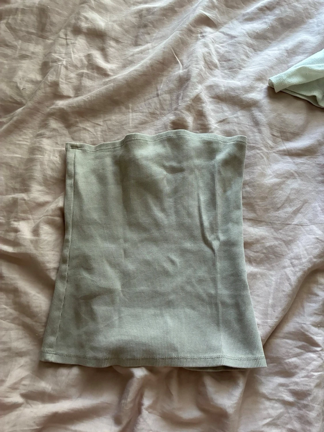 Beige ribbad tubtopp