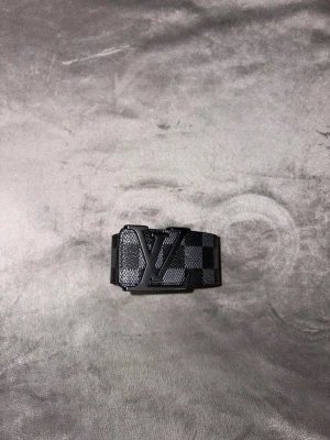 Lv bälte  - Ett premium bälte perfekt för alla tillfällen 