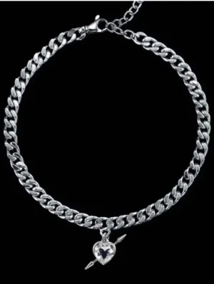 Maria Nilsdotter halsband  - Söker detta Maria Nilsdotter halsbandet!!