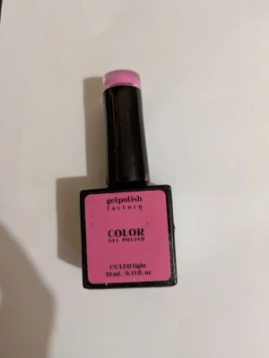 Gel polish factory - Var god se bild. Den är använd, därav pris. Finns dock en del kvar. 