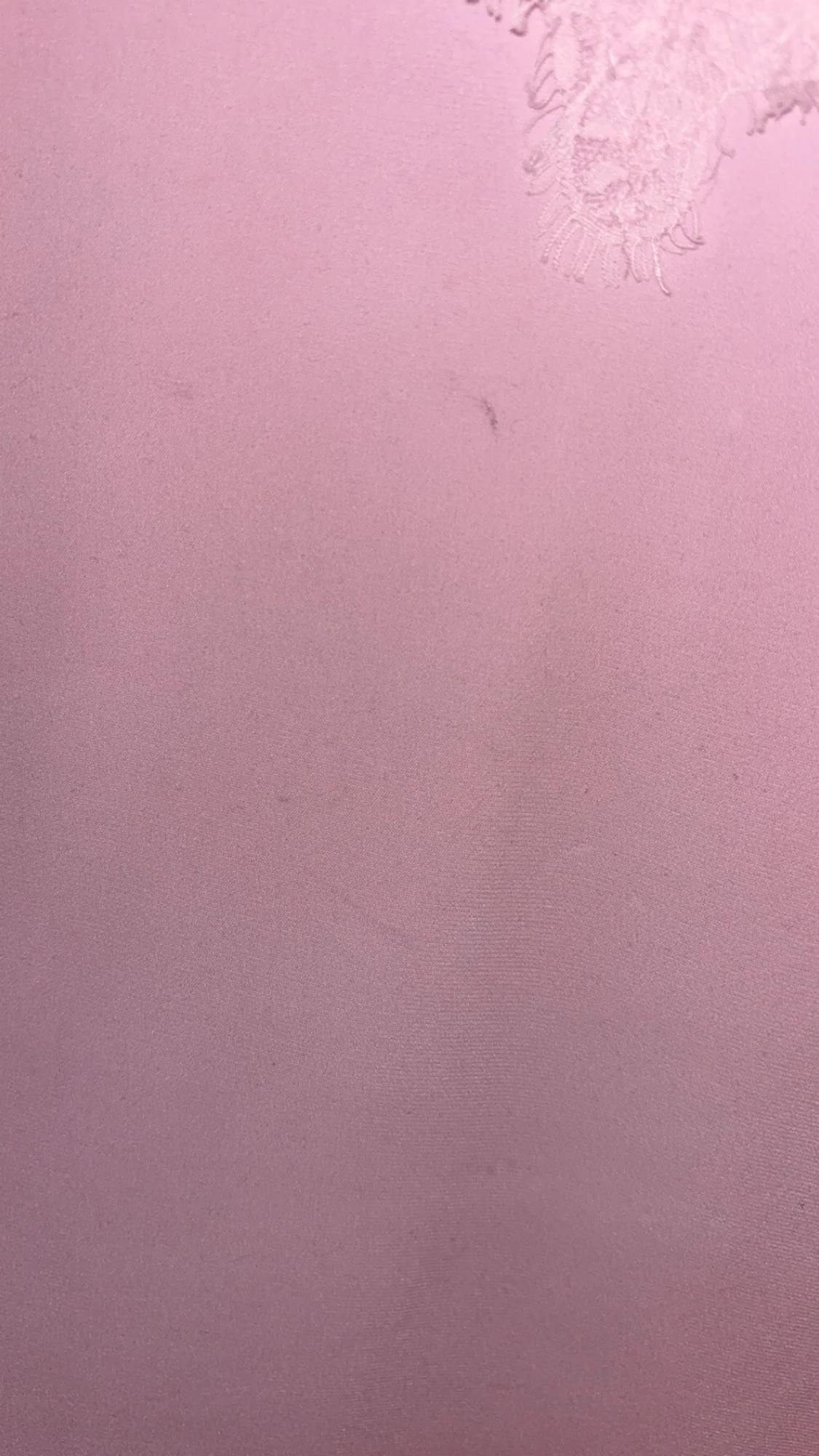 Ljusrosa linnetopp med spets - 2