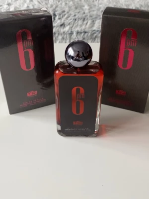 6pm Eau de Parfum från TRi - Luktar jättegott och passar bra till sommaren och får en ny oöppnad paket