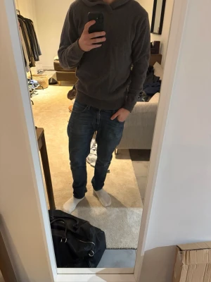 Merino ull hoodie - Merino ull hoodie I bra skick, varm och skön perfekt nu inför kommande vädret hör av er om ni har några frågor 