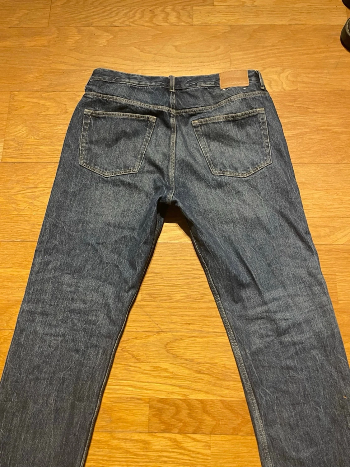 Mörkblå raka jeans - 1