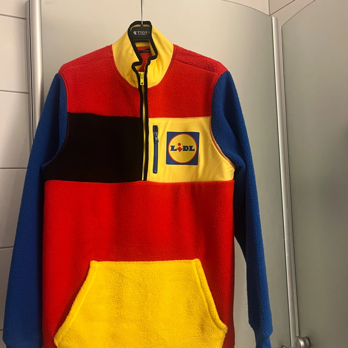 Färgglad fleece från Lidl