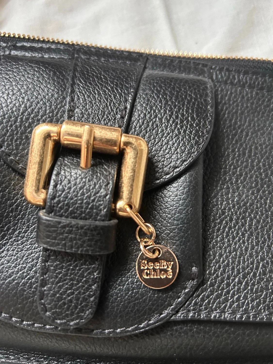 Svart axelremsväska från See By Chloé - 1