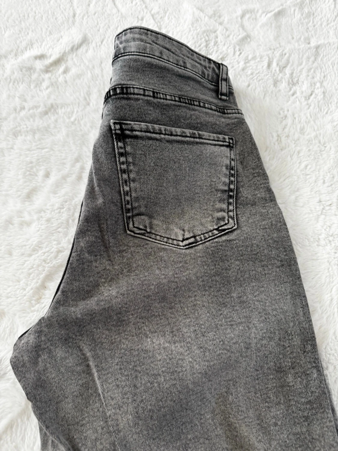 Grå raka jeans från Madlady - 2