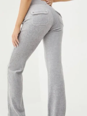 Juicy couture  - Säljer mina ljus gråa juicy byxor i storleken xxs! 