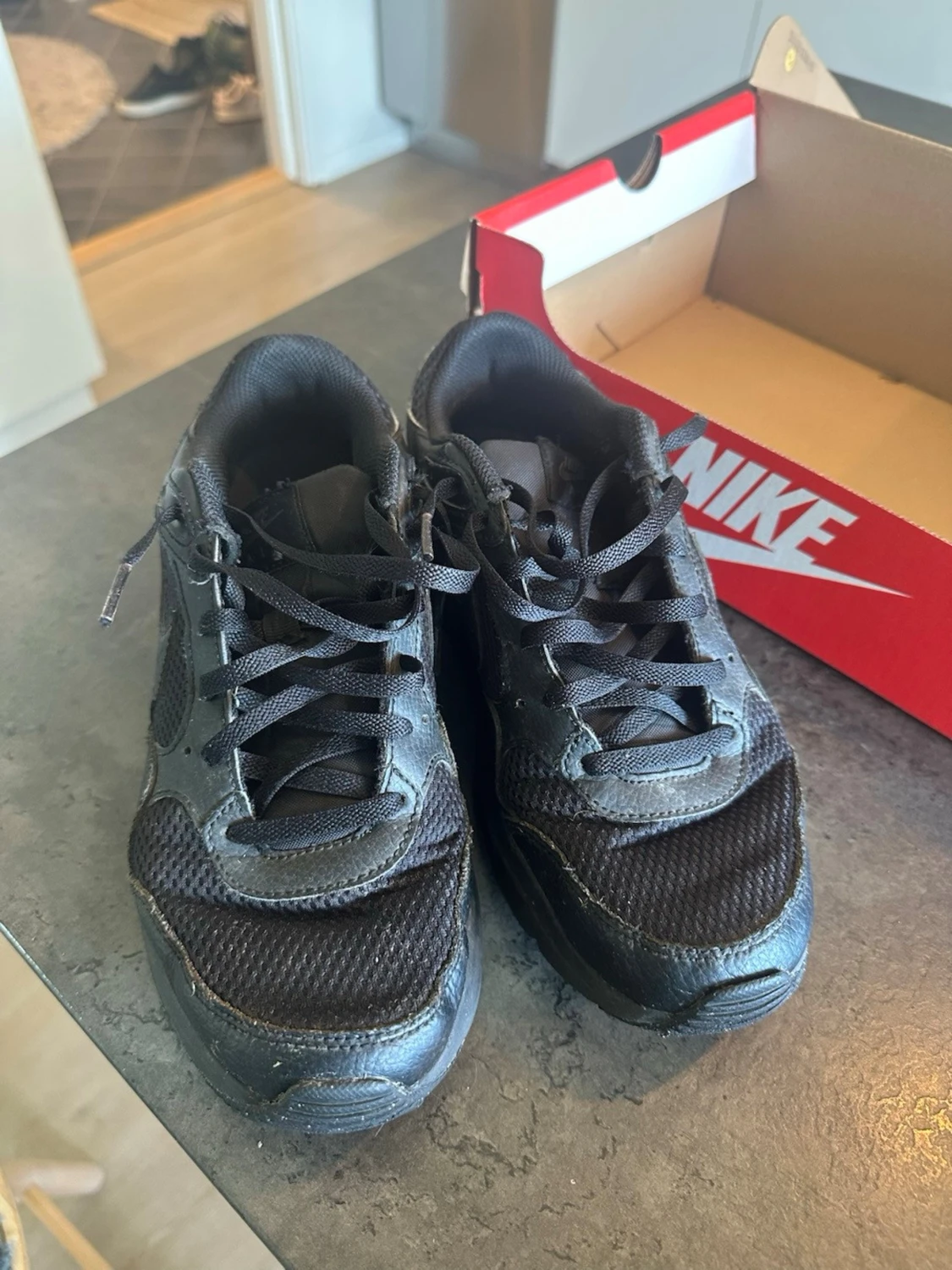 Svarta Nike Air Max sneakers - 2
