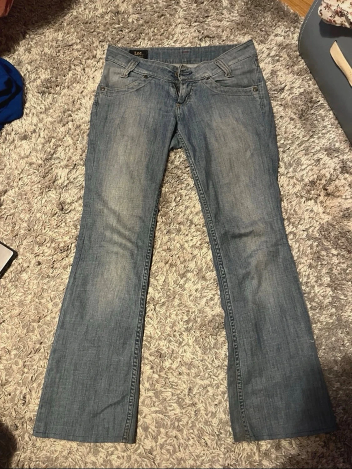 Ljusblå bootcut jeans från Lee