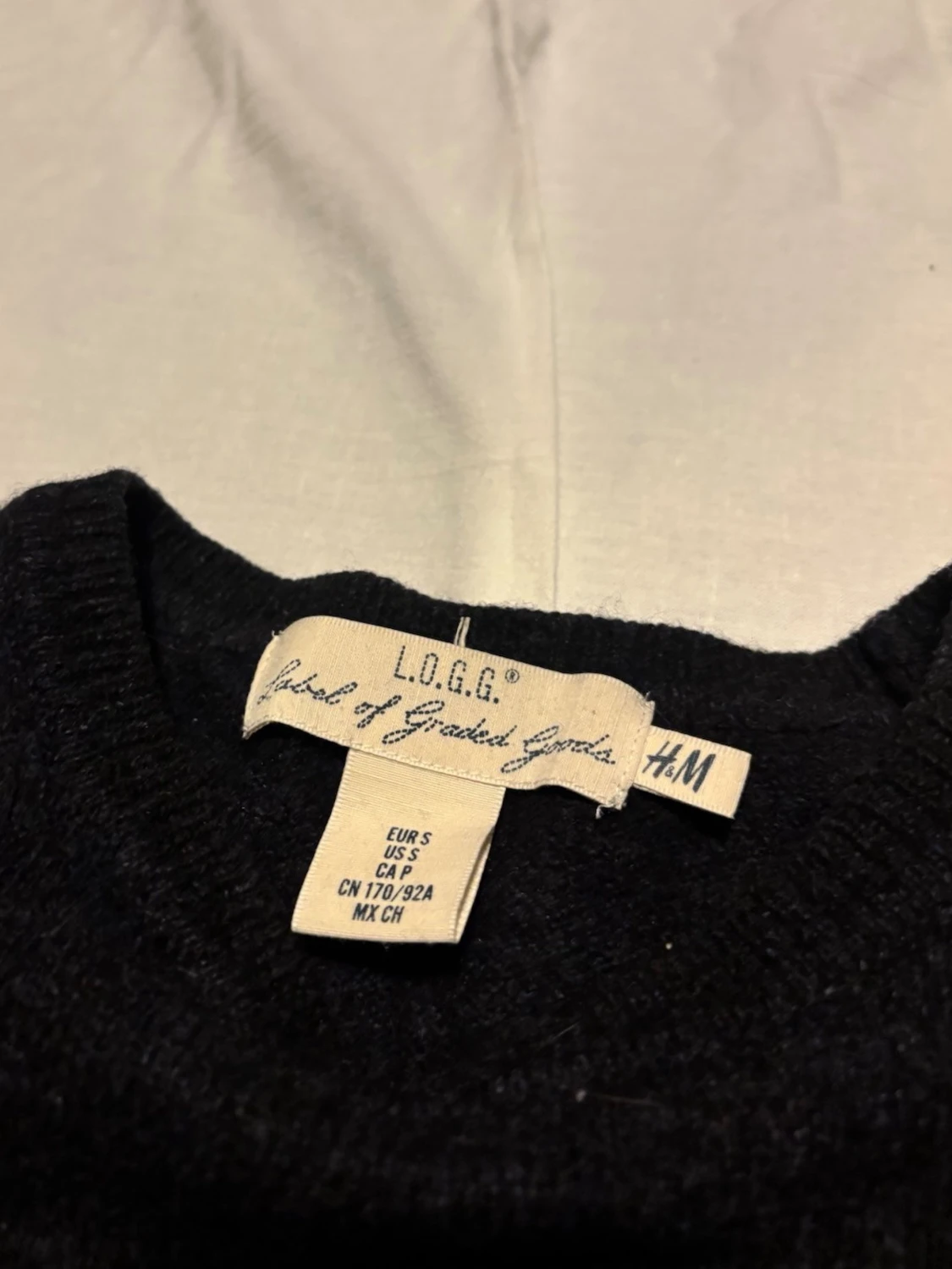 Svart stickad tröja från H&M L.O.G.G. - 1