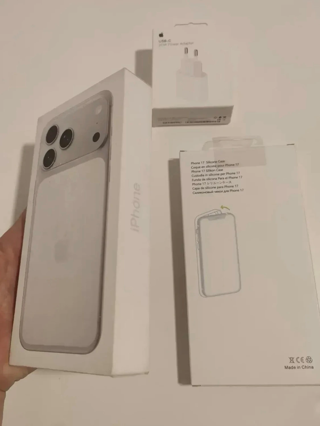 iPhone 17 Pro Max (1TB) - 2