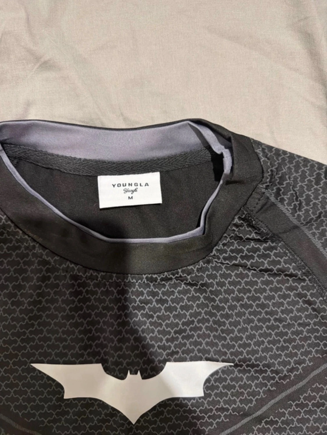 Batman comprision t-shirt från YoungLA - 1