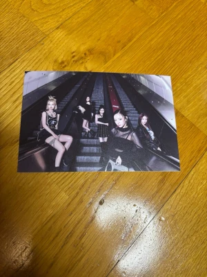 Itzy postcard  - Från Itzy- Tunnel Vision album