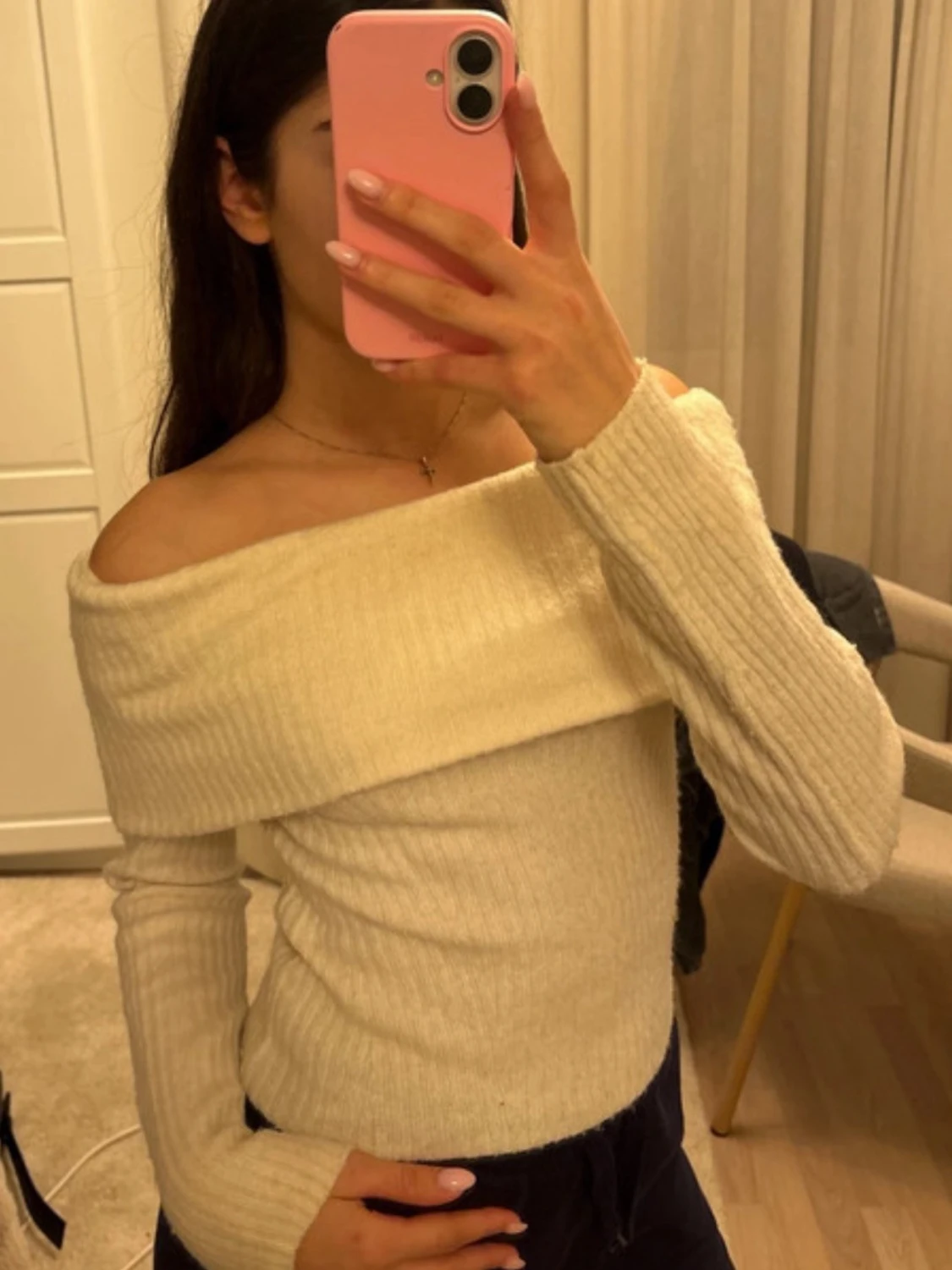 Offshoulder stickad tröja från H&M