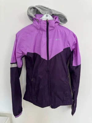 Nike - Löparjacka - Löparjacka