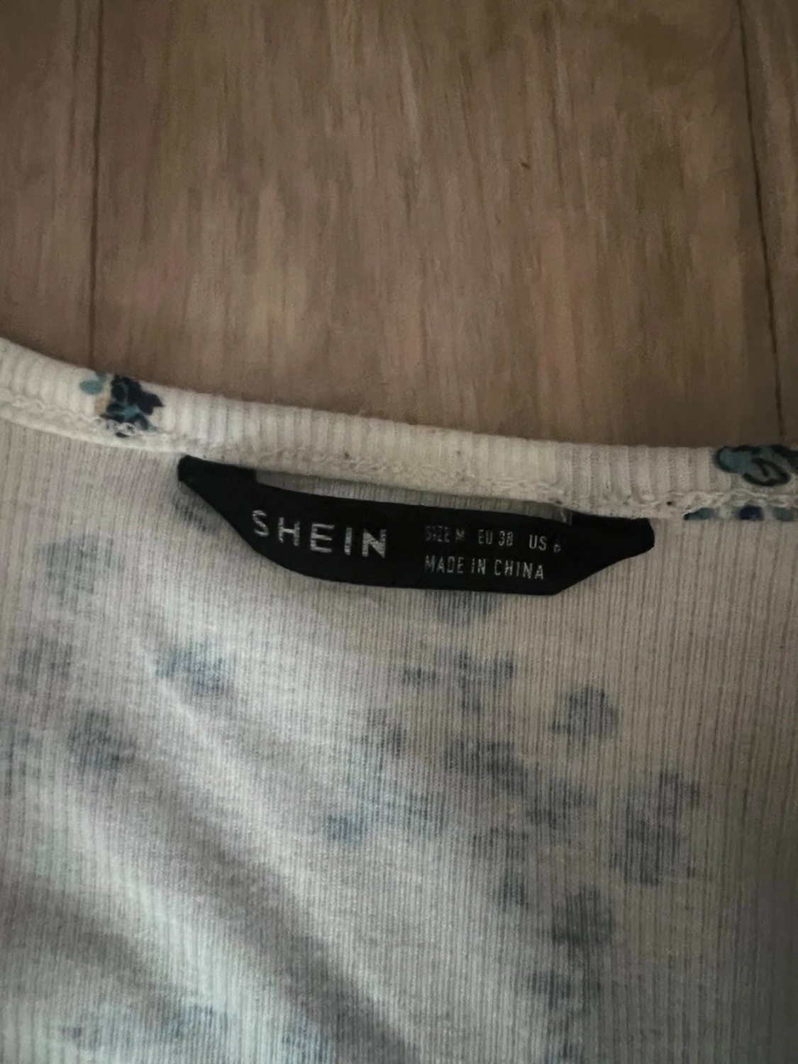 Blommig långärmad blus från SHEIN - 3