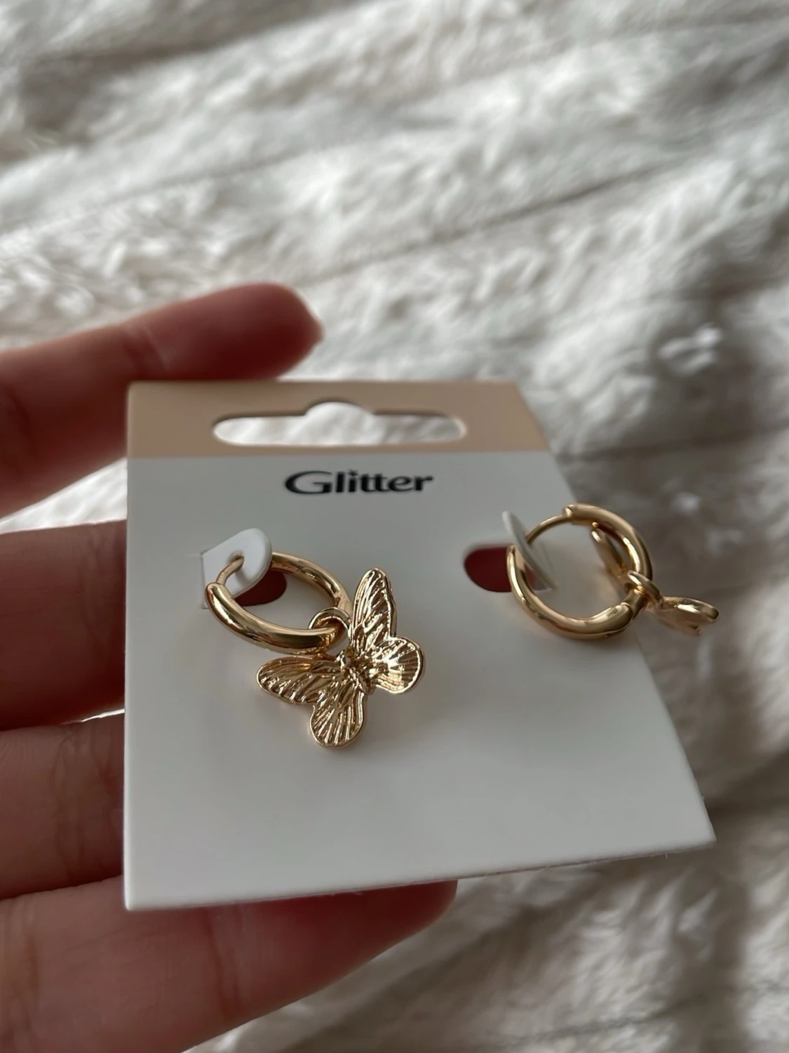 Guldiga örhängen med fjärilar Glitter - 1