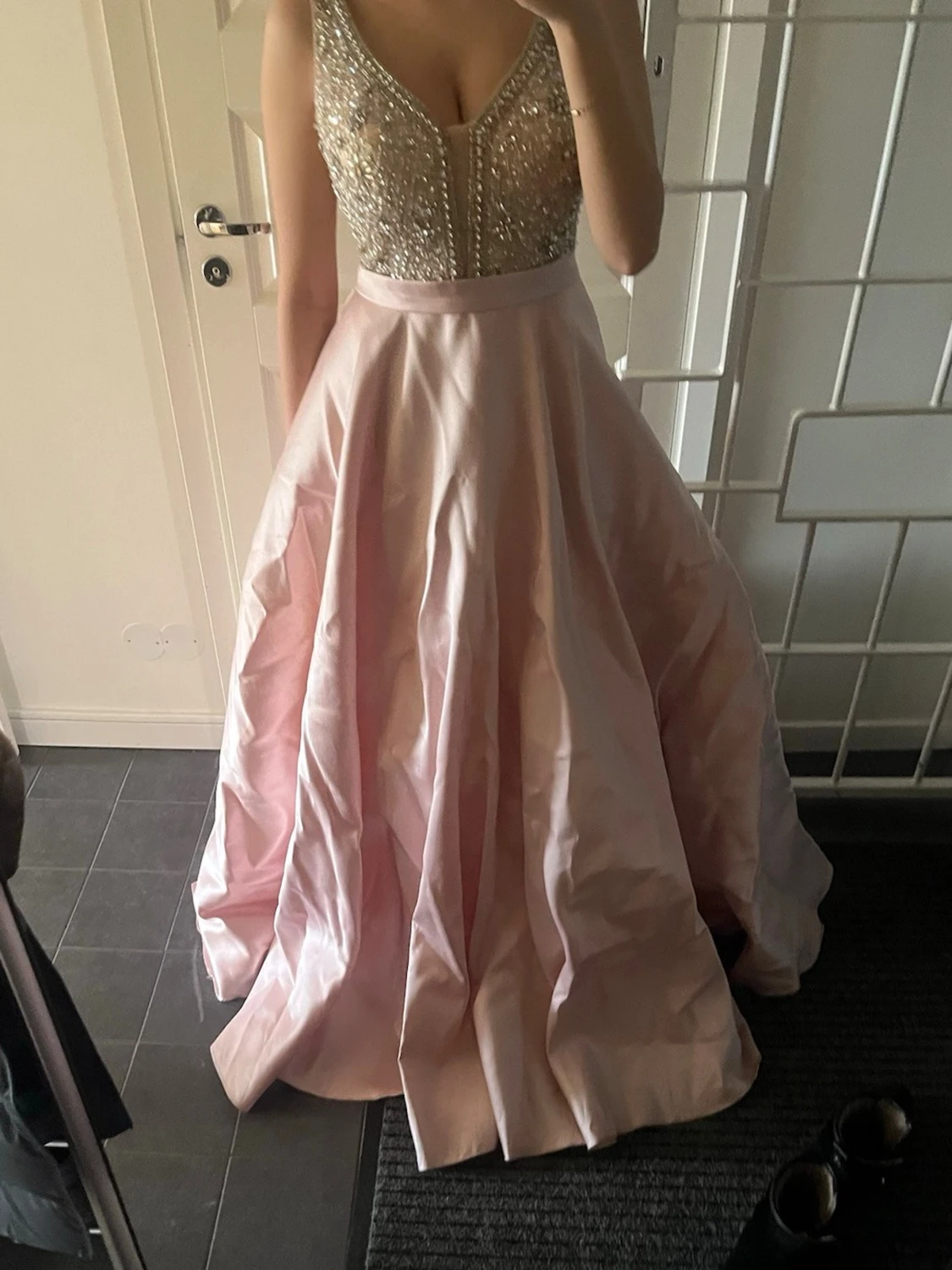 Rosa klänning - 1