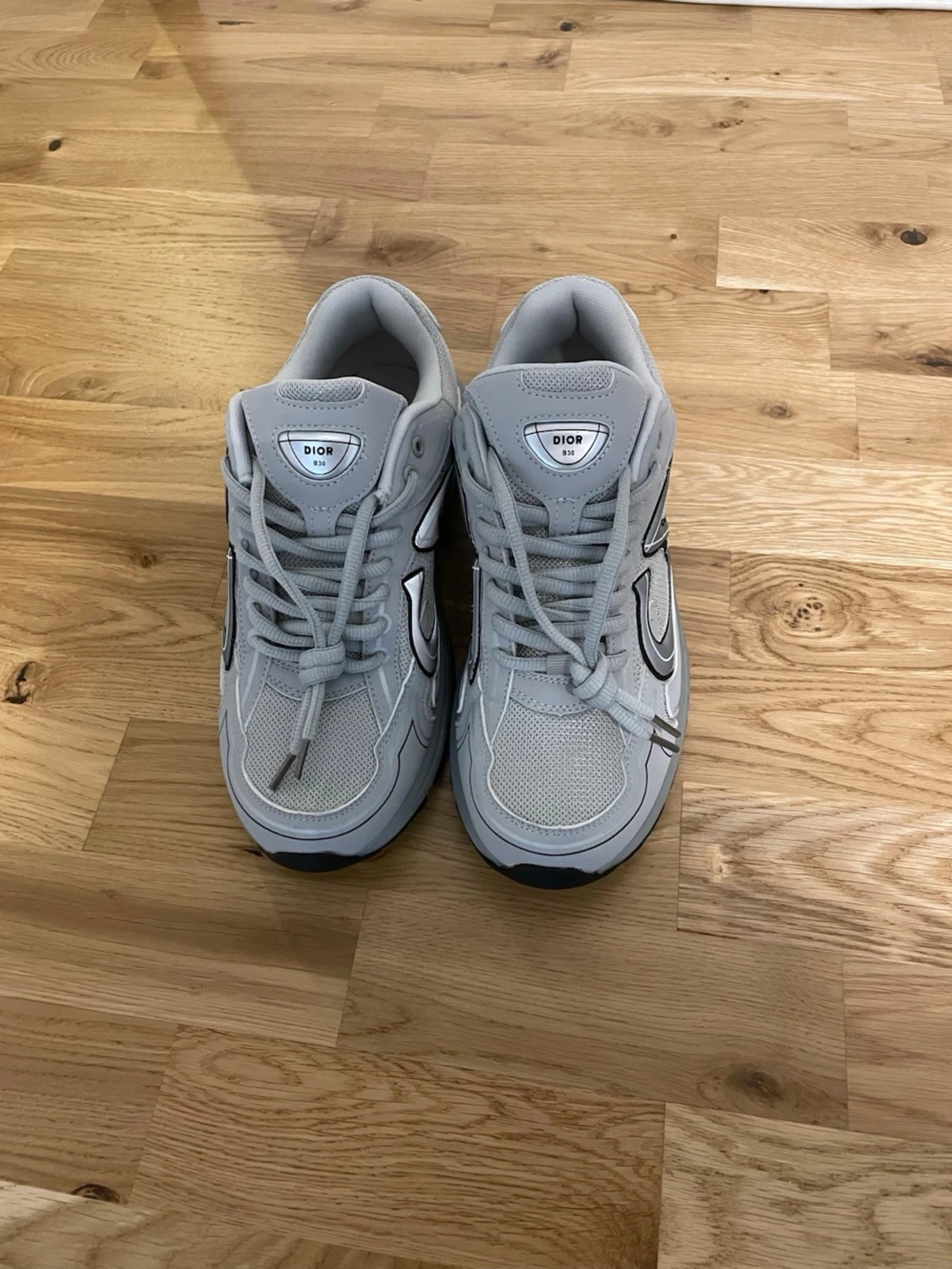 Sneakers - 2