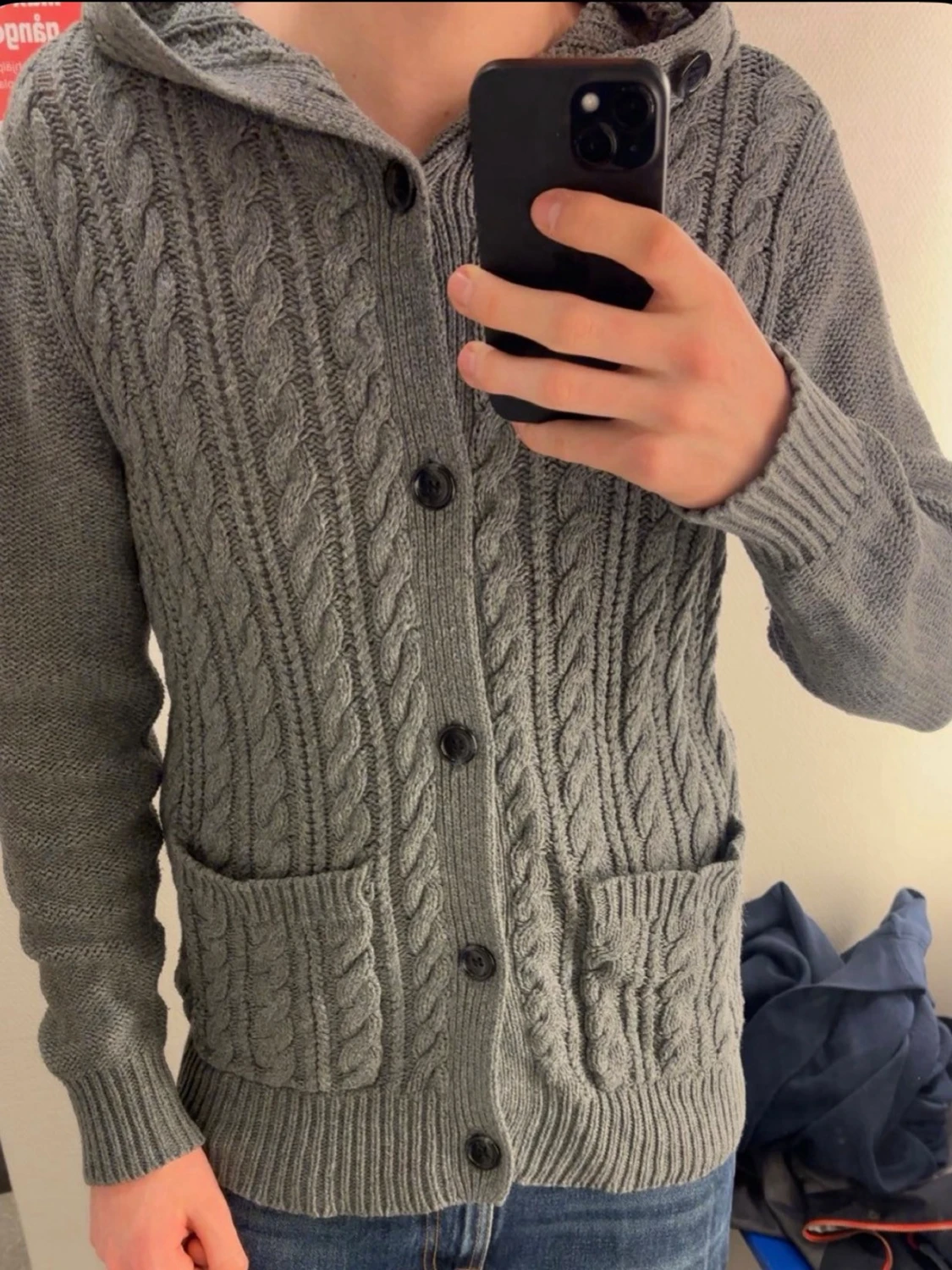 Stickad cardigan med luva 