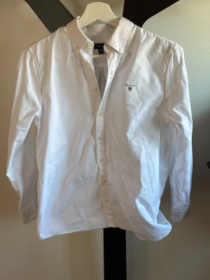 Gant skjorta  - Gant skjorta vitt använd en gång 